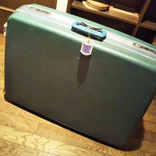 大型スーツケース　無料