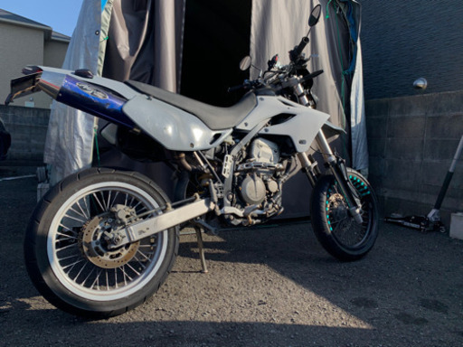 dトラッカー250