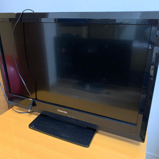 レグザ　32型　液晶テレビ