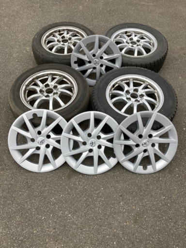 トヨタ　プリウスα純正アルミ