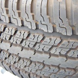ﾊｲﾗｯｸｽ GUN125 新車外し ﾎｲｰﾙ4本ﾀｲﾔ付 265/65R17 ﾌﾟﾗﾄﾞなど 室内保管