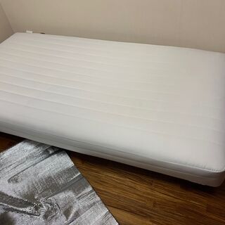 【取引者決定】無印商品　脚付きマットレス付きのシングルベッド