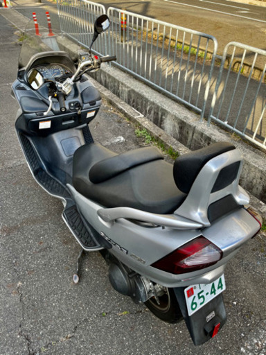【滋賀県大津】鈴木 SUZUKI SKYWAVE 250 バイク 銀色 走行24213km