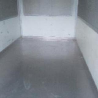 香取市山之辺】【雨漏りあり】【3t車でも配送可】小さめ 保冷コンテナ