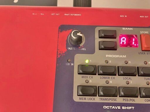 NORD ELECTRO2(61鍵) ケース付き 音は鳴りますがジャンク扱い