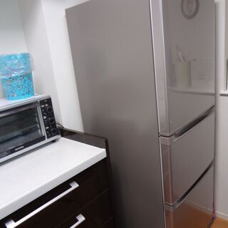 2017年製　東芝　ノンフロン冷凍冷蔵庫３３０リットル容量