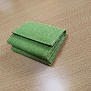 布製三つ折りコンパクト財布