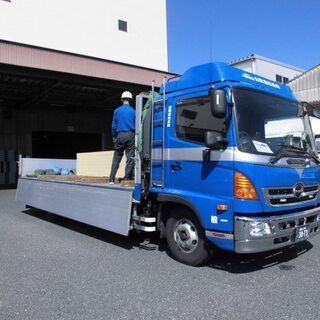 山陽運輸倉庫株式会社◆急募◆トラックドライバー(４ｔ)岡山...