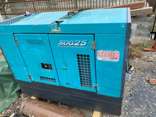 発電機