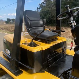 三菱　CAT　WS310　全塗装済　３トンクラス　バケット容量0.5　ホイルローダー　タイヤショベル　ショベルローダー