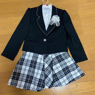 130cm☆女の子 フォーマル スーツ（XOXO）