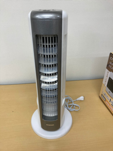 【今年の夏に備えとこ】アイリスオーヤマ タワーファン 上下ルーバータワーファンミニ KTF-C 61T-S