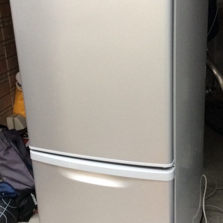 【RKGRE-580】特価！Panasonic/138L 2ドア冷凍冷蔵庫/NR-B148W-S/中古品/2016年製/当社より近隣無料配達！