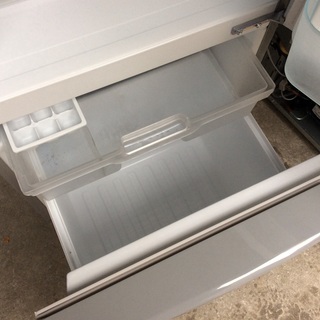 【RKGRE-580】特価！Panasonic/138L 2ドア冷凍冷蔵庫/NR-B148W-S/中古品/2016年製/当社より近隣無料配達！