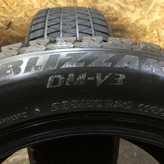 BS BLIZZAK DM-V3 285/50R20 20インチ スタッドレス 2本 2019年製 レクサスLX ランクル200等 (MTM26) クレジットカード QR決済可能