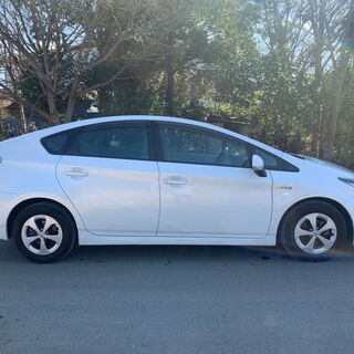 トヨタプリウス3013年後期モデル1 8s初年度登録h25年 走行距離6 4万キロ ナビ バックカメラ Etc搭載 ココまま 小室のプリウス の中古車 ジモティー