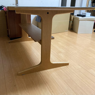 無印良品　オーク材ダイニングテーブル（低め）