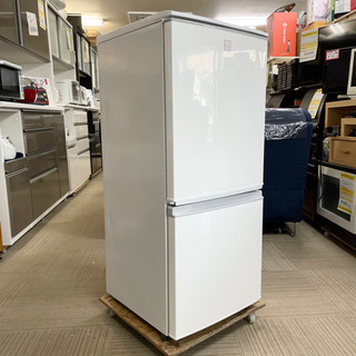 【超美品‼️】シャープ 2020年製 137Lノンフロン冷凍冷蔵庫 キーワードホワイト♪ 超美品‼️】シャープ 2020年製 137Lノンフロン冷凍冷蔵庫 キーワード