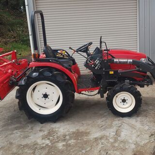お早目に 鹿児島発 ヤンマーミニローダー付きトラクターEG122 パワステ