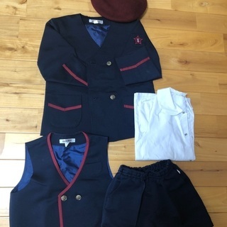 長尾幼稚園　長尾保育園　2018年卒業　制服　体操服　新品あり　だいたいそろっています