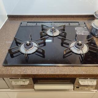 リンナイ　三口ビルトインガスコンロ（未使用）