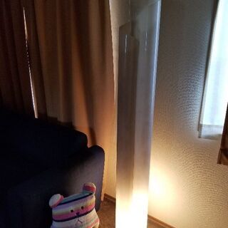 フロアライト・フロアスタンド　円筒オブジェ照明