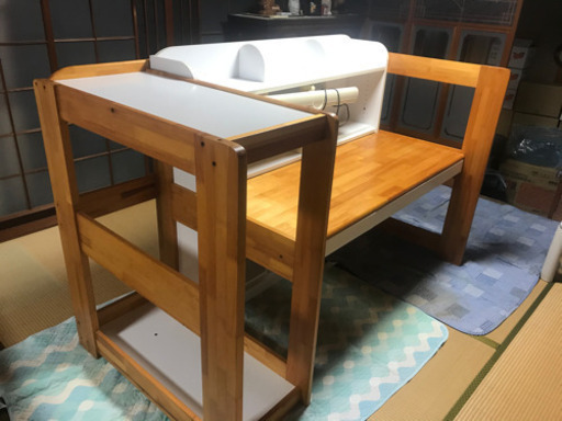 木製ロフトベッド（＋机）　2セットあります。
