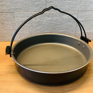 新品未使用　ツル付きすきやき鍋