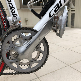 8年ほど前に購入したcannondale  CAAD9です。 8年ほど前に購入したcannondale CAAD9です。
