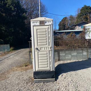 仮設トイレ中古ですがそこそこ綺麗です
