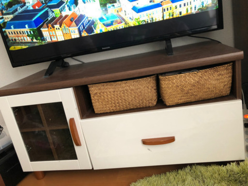 テレビボード