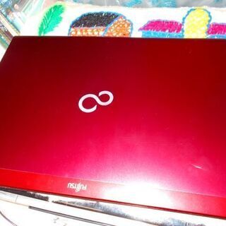 パソコン FUJITSU LifeBook UH55/H Core i3 LIFEBOOK UH55/C3 ノートパソコン ホワイトwithネイビー FMVU55C3LB