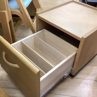 お子様の入学のご準備に！karimoku×Benesseの学習机のご紹介です！ - 学習机