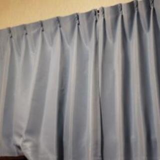 青いカーテン巾100×丈110　2枚組