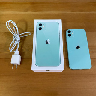 SIMフリー iPhone 11 64GB (グリーン) と Apple Watch (シリーズ3)の 