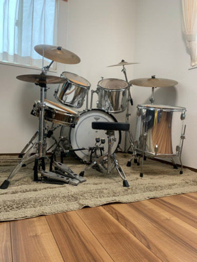 ドラムセットTAMA ｼﾞﾙｼﾞｬﾙツインペダル 椅子付き