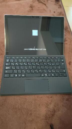 Surface Pro5 （専用タイプカバーとおまけ付き）