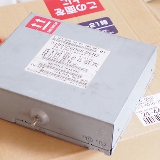 ベンツ 純正TVチューナ W204から取り外し