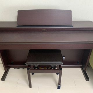 商談中　Roland ローランド  HP203 電子ピアノ　88鍵盤