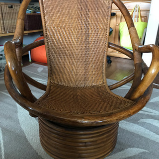 籐の椅子(回転式)
