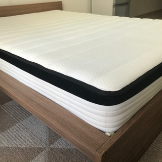 LOWYA ダブルベッド　収納付き、マットレス付き