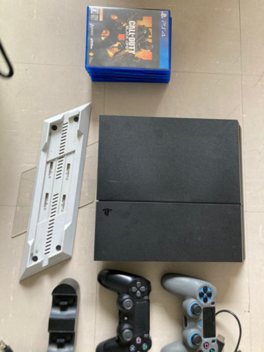 ps４売ります！！SSD換装、1TB、ソフト付き！他より安い！ ps4売ります！！SSD換装、1TB、ソフト付き！他より安い！