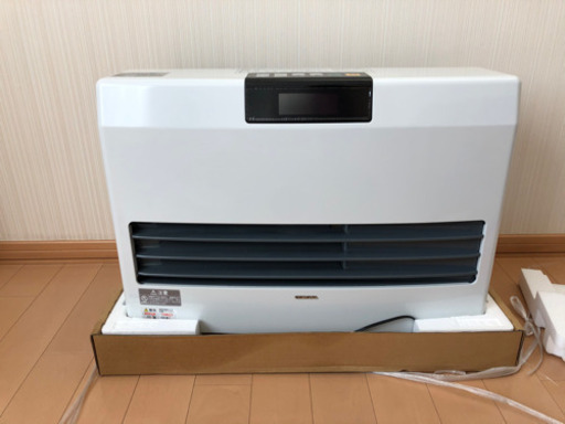 【価格交渉可】CORONA コロナ　密閉式石油ストーブ　FF式ストーブ　FF-WG40SA ホワイト
