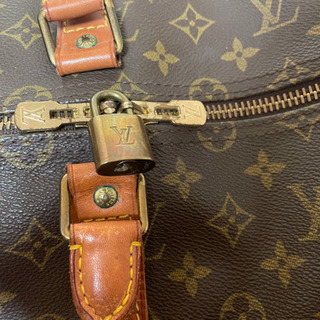 美品　VUITTONバッグ