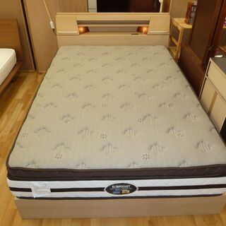 k178☆ダブルベッド☆フレーム+マットレス☆コンセント＋ライト＋収納
