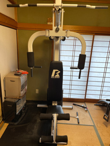 トレーニングマルチマシン