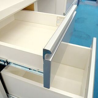 〇 札幌 レンジボード 幅80×奥行42×高さ201㎝ コンセント×2
