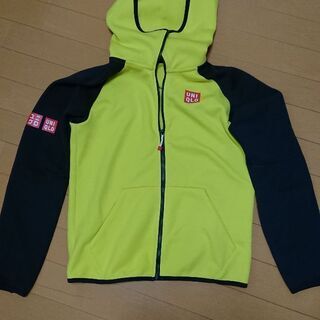 UNIQLO ドライストレッチパーカー