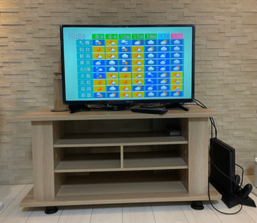 テレビ台付き　ハイセンス　32インチテレビ