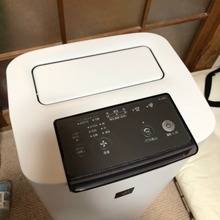 SHARP(シャープ) KI-JS40-W ホワイト系　空気清浄機